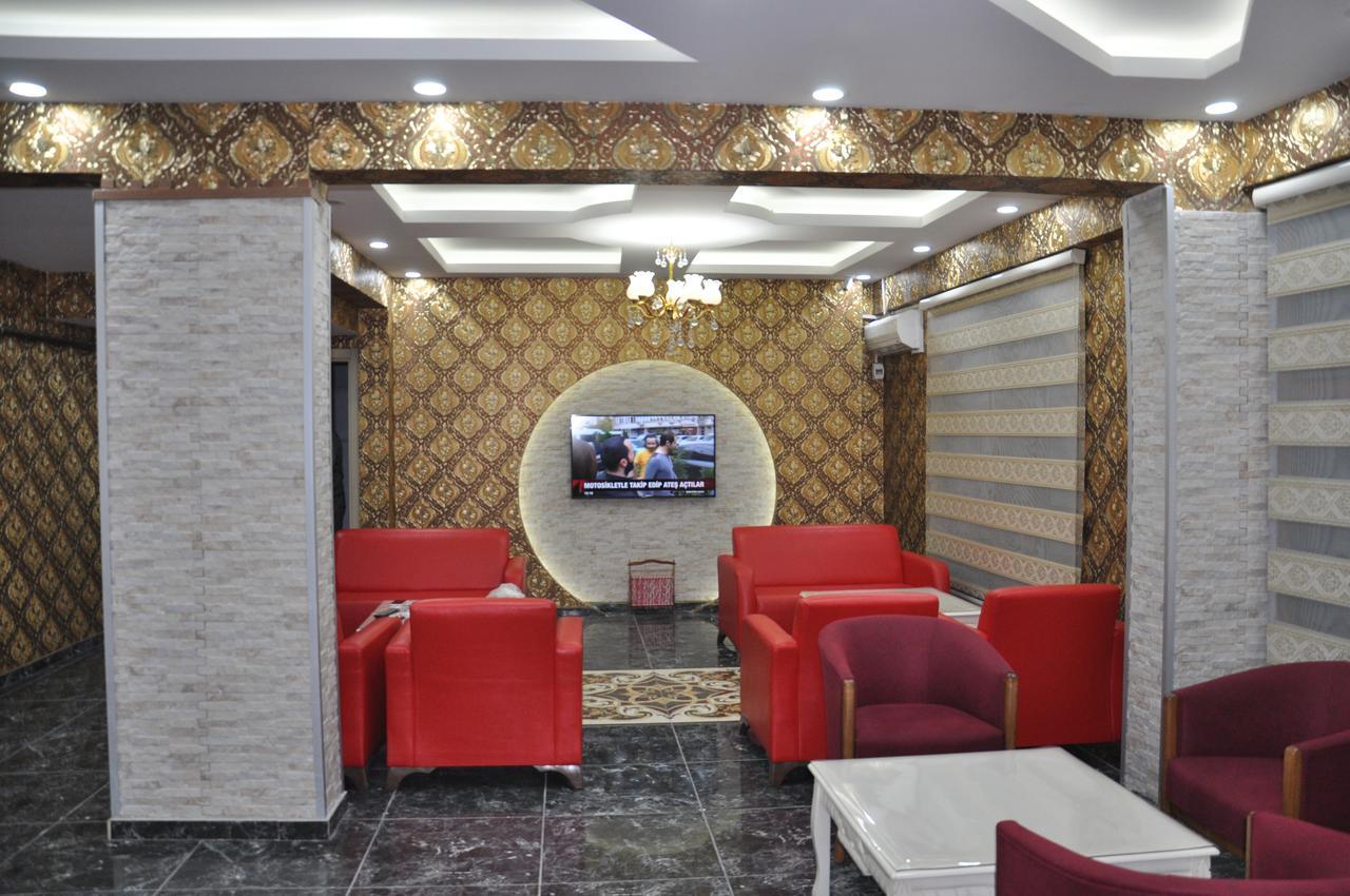 Mevlana Palace Konya Esterno foto