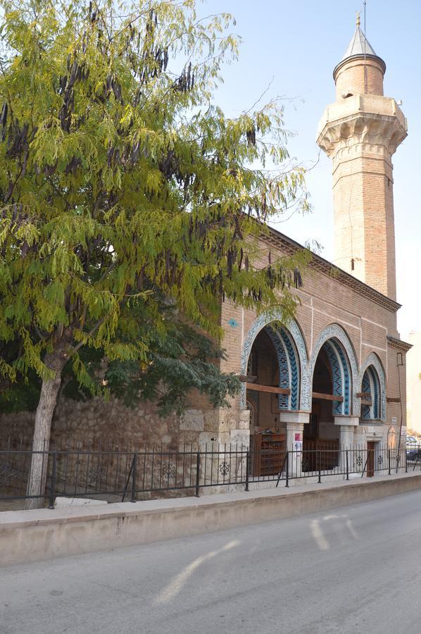 Mevlana Palace Konya Esterno foto